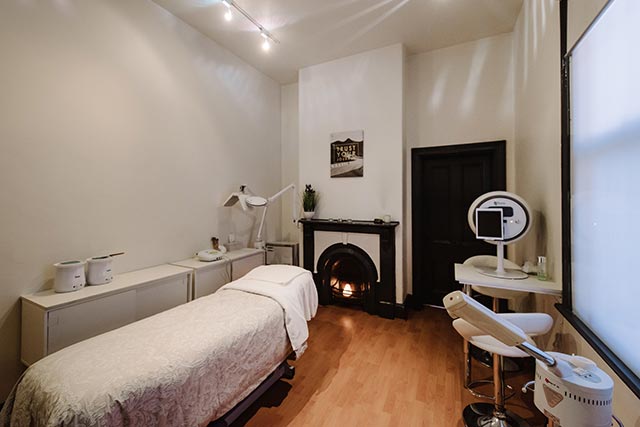 BeautyBliss facial room